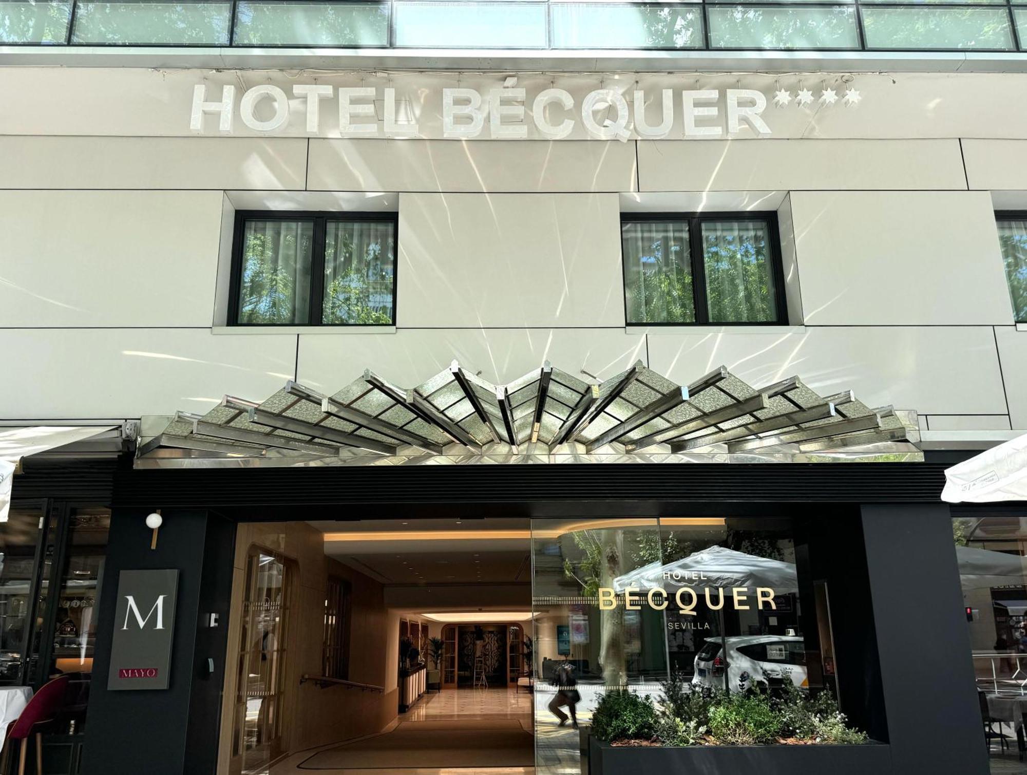 Hotel Becquer Sevilla Bagian luar foto
